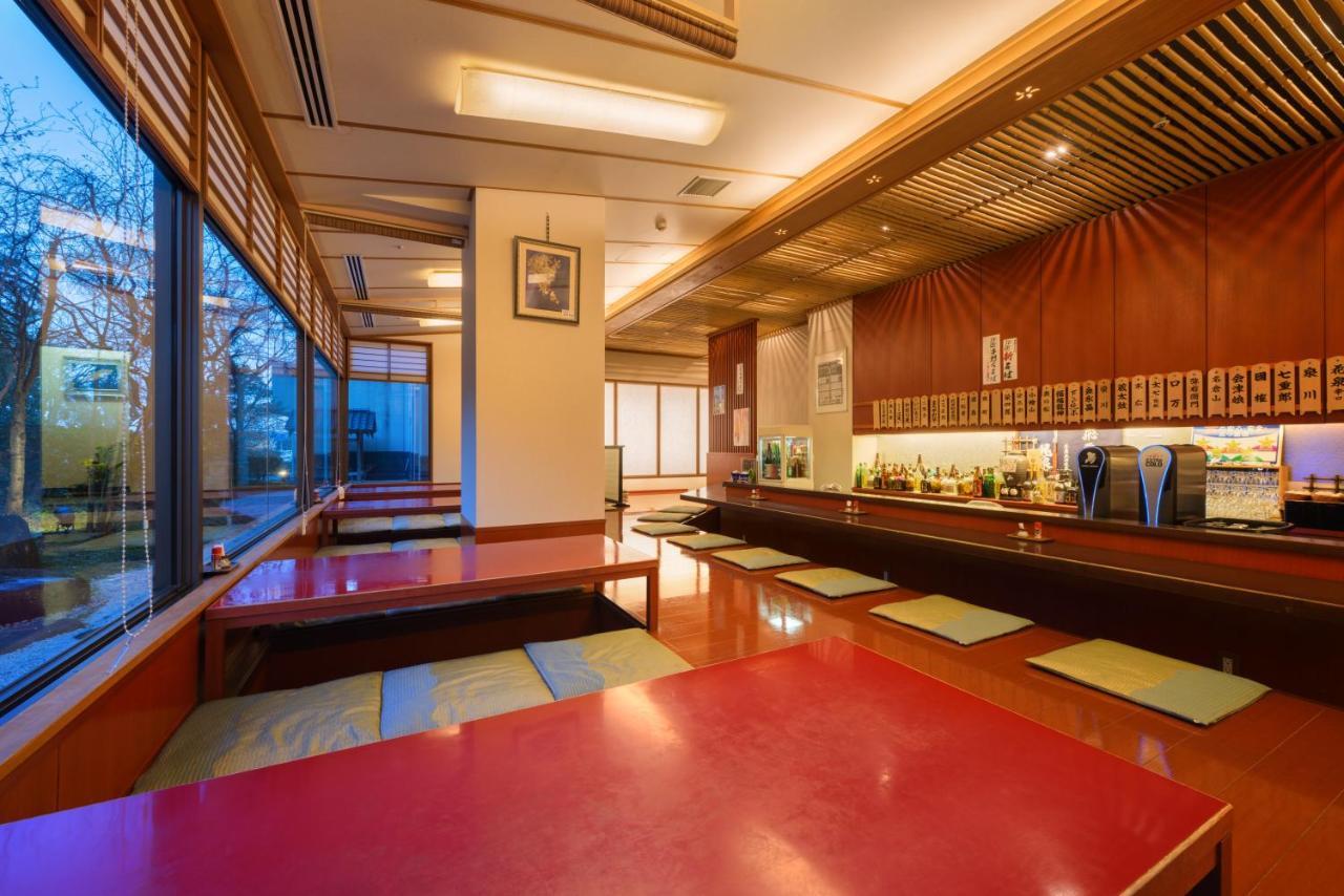 Отель Iizaka Onsen Surikamitei Ohtori Фукусима Экстерьер фото